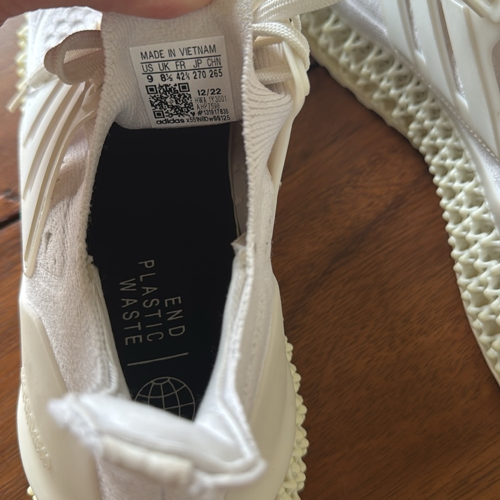 Men’s Adidas Sneakers Ultra 4DFWD Triple White HP7598 Size 9 NEW - Picture 5 of 5